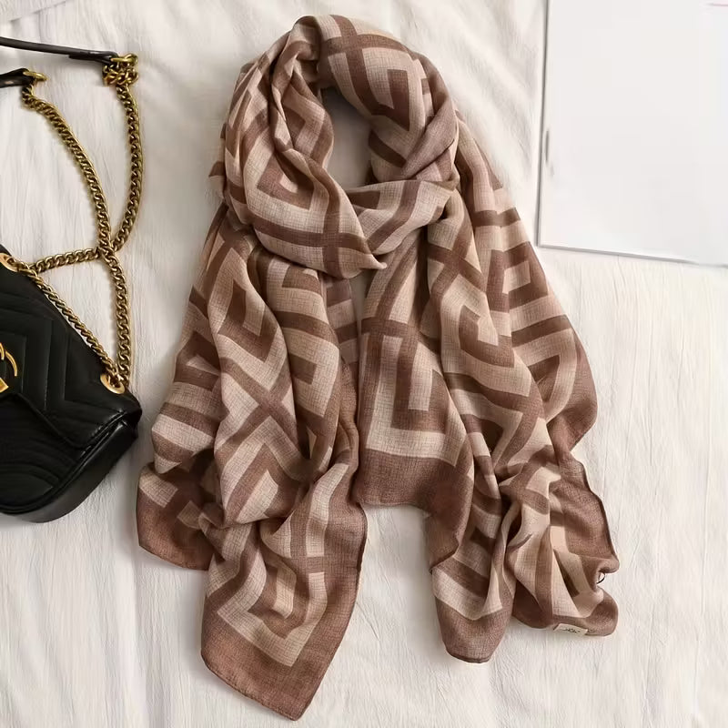 Elegant Geometric Print Scarf