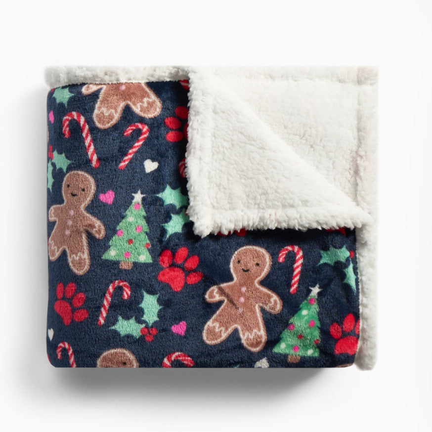 Gingerbread Paw Print Sherpa Reverse Throw - Navy