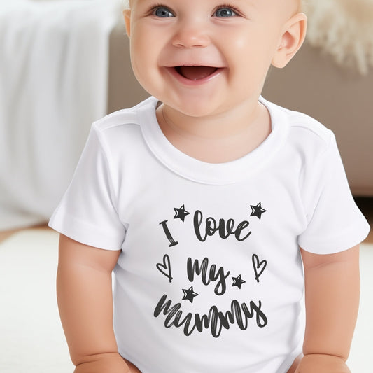 Black & White I Love My Mummy Baby Outfit: Bib, Vest, Baby Grow