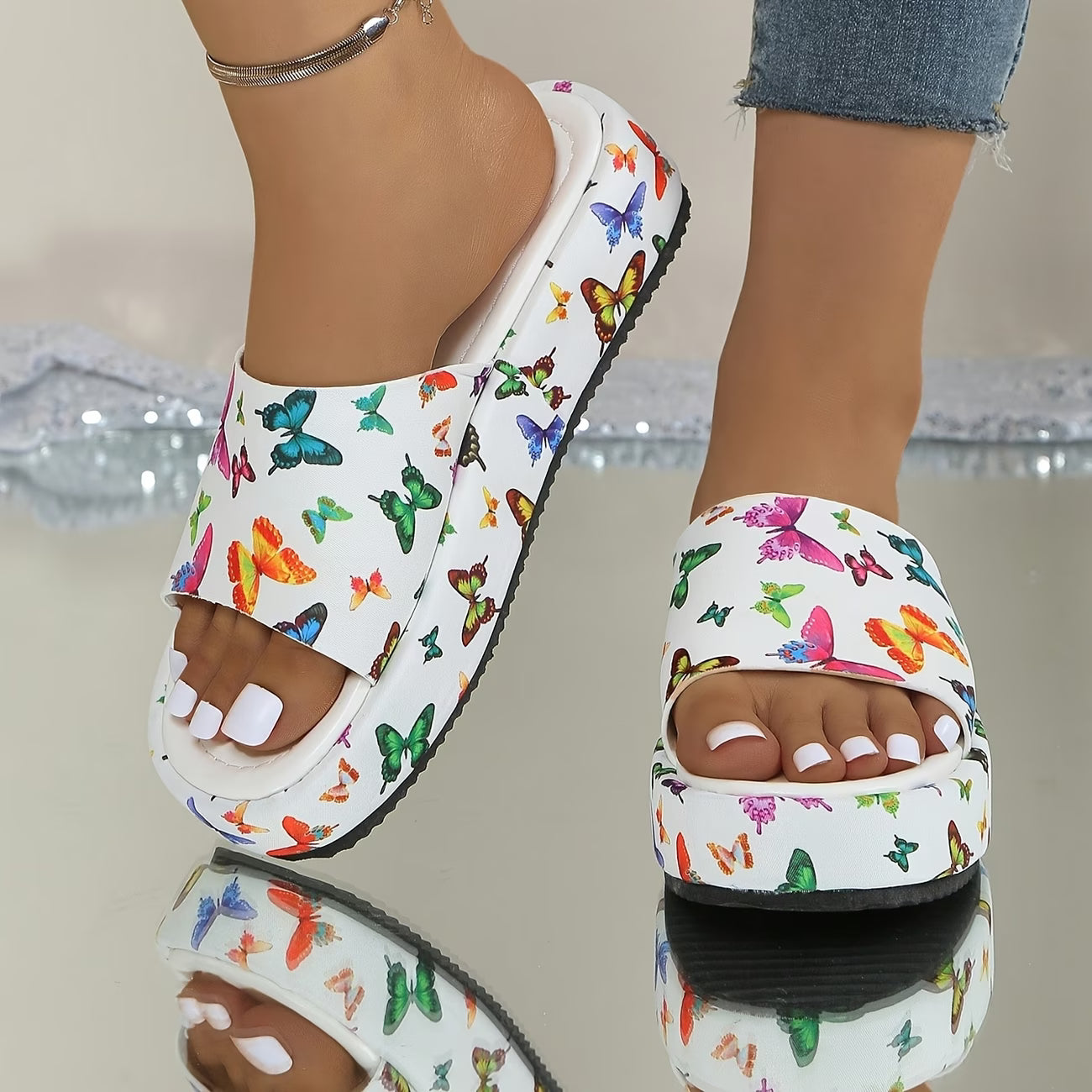 Summer Fashion New floral butterfly Style Sandals