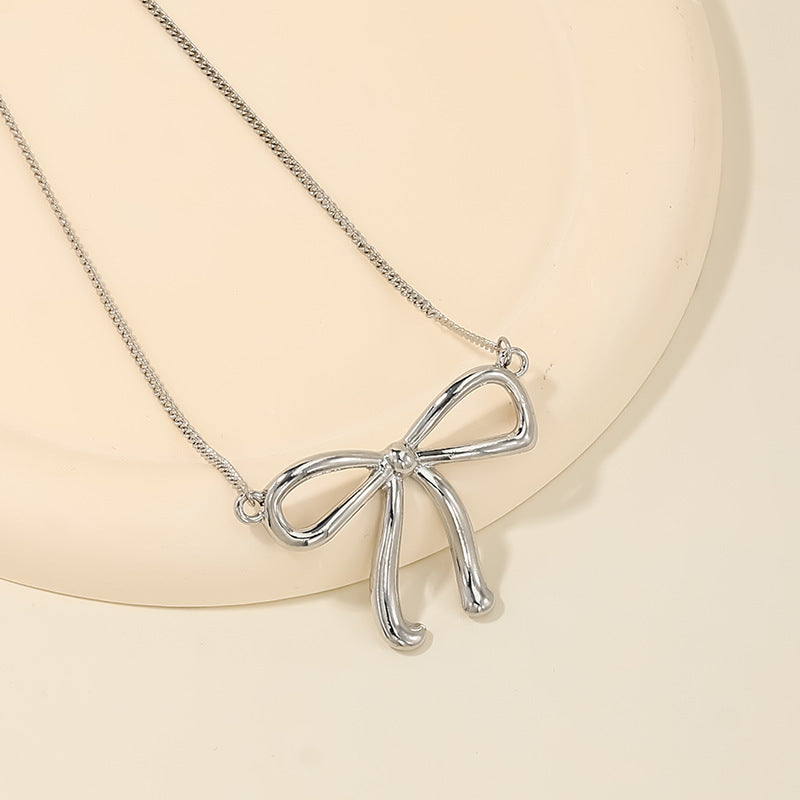 Sweet Light Luxury Bow Necklace
