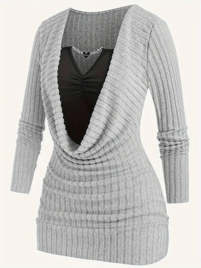 Women's Buttoned Chain Stitching Pleated Textured Light Gray Ribbed Fleece T-Shirt