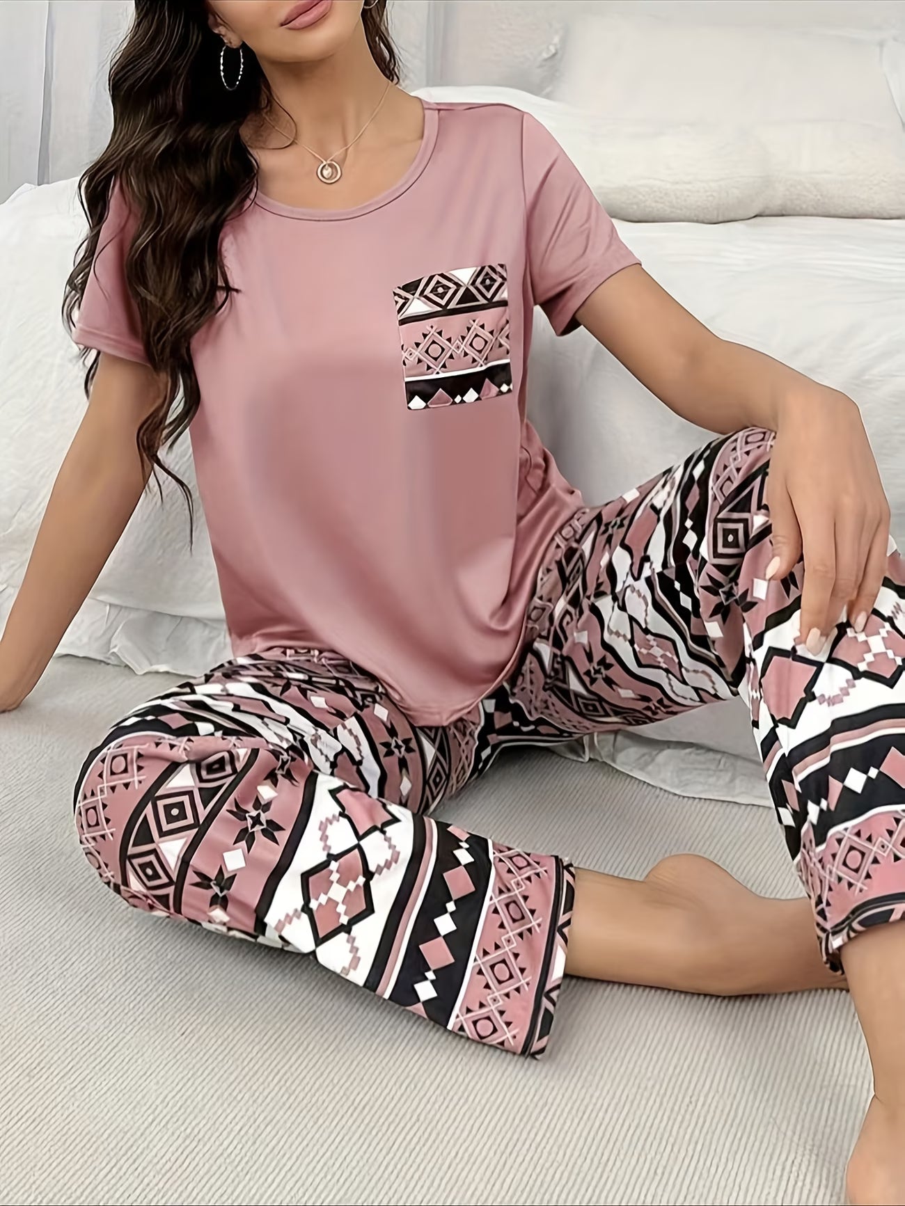 Women's Geometric Print Pyjama Set,