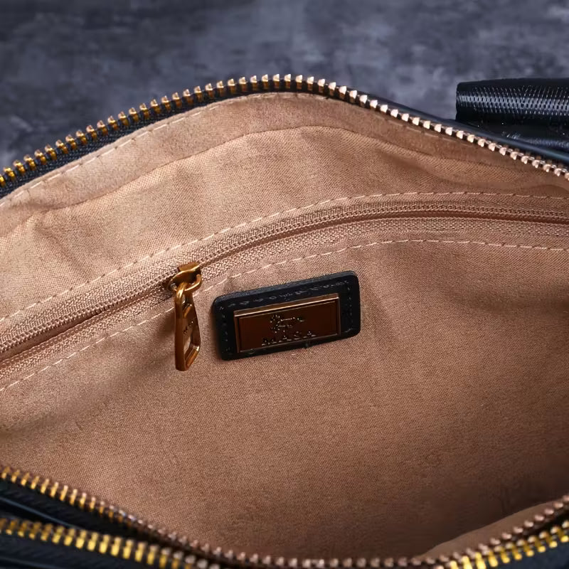 Elegant Black Quilted Crossbody Bag