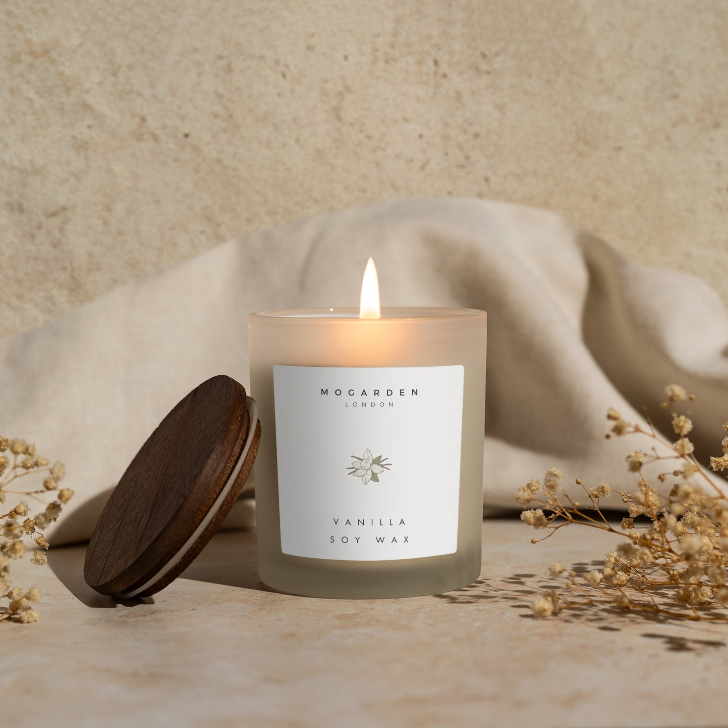 Luxury Vanilla Candle, Scented Candles Gifts, Vanilla Amber Floral Candle Natural Soy 220g