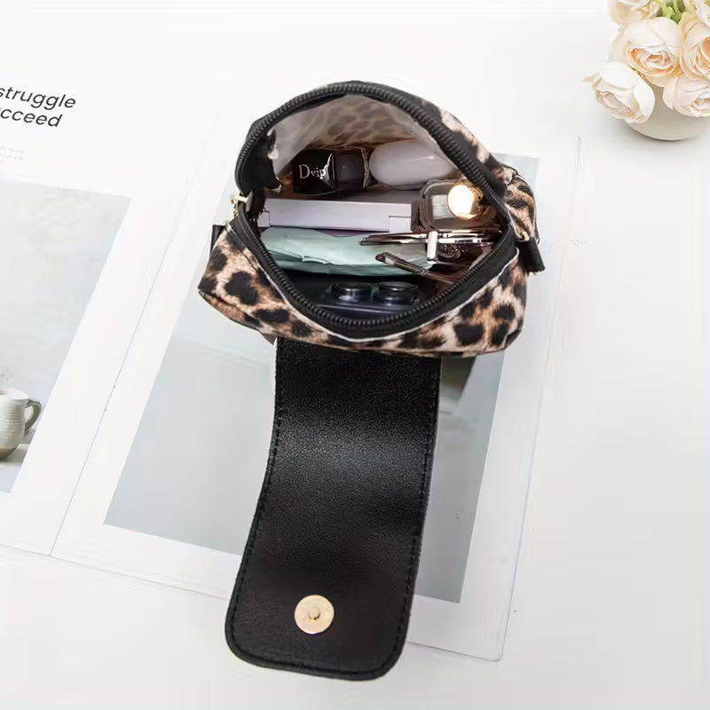 Women's Synthetic Crossbody Bag with Closure