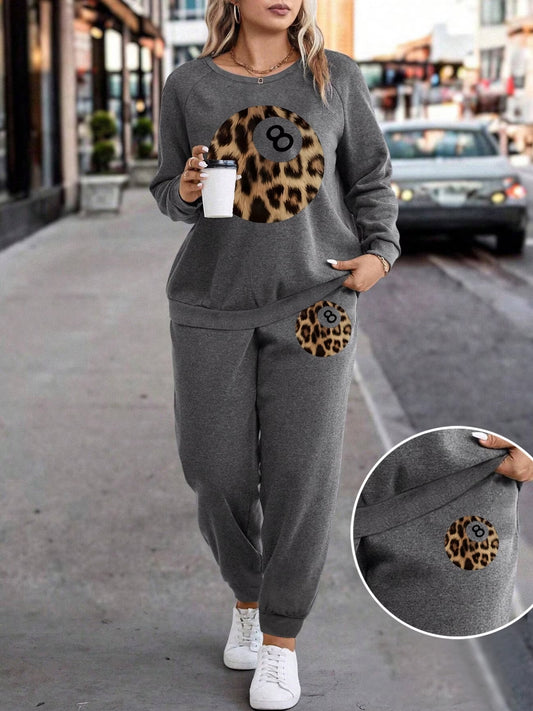 Women's Plus Size Set with a Letter Print