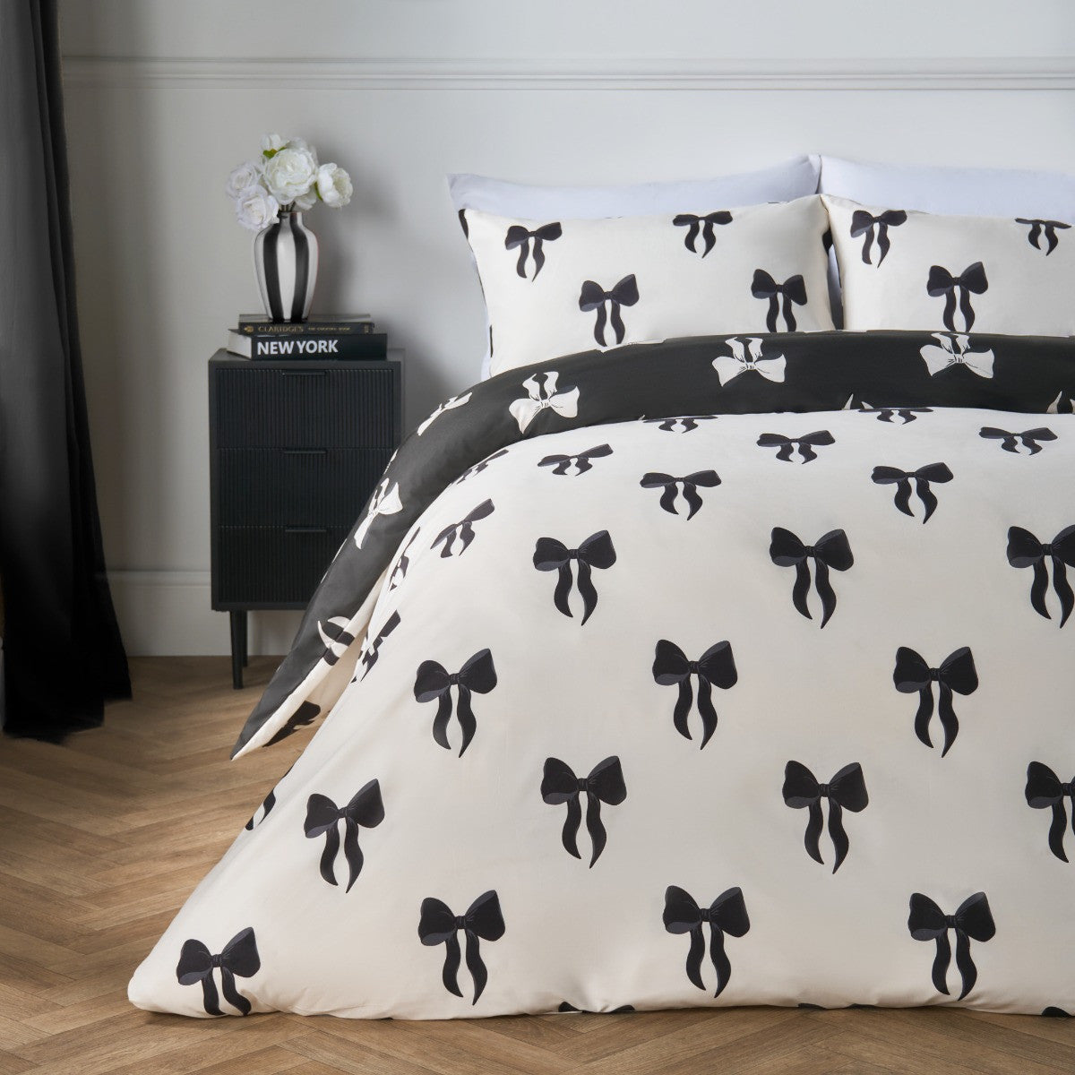 Bow Print Reversible Duvet Cover Set