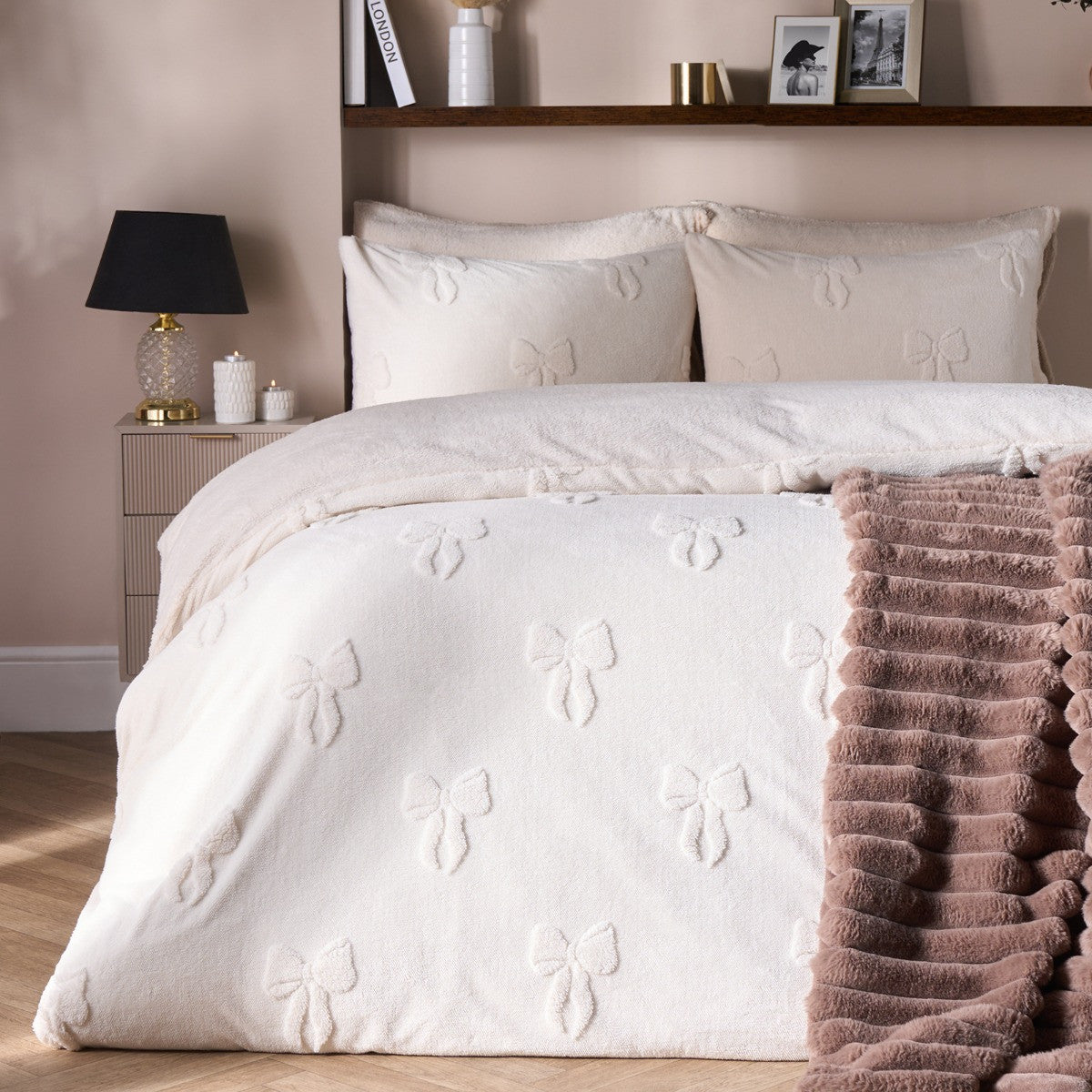 Bows Tufted Teddy Fleece Duvet Cover Set - Ivory