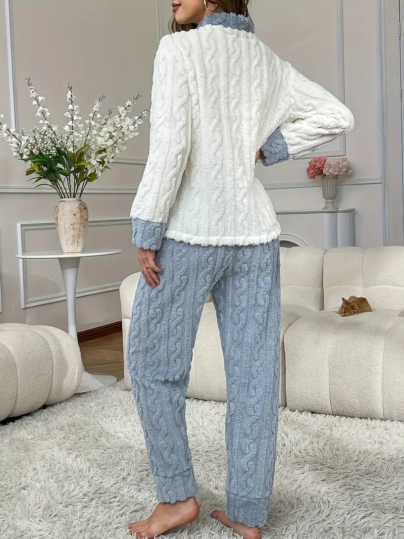 Women's Long-Sleeve Robe Set with Embroidered Bear Pocket Design