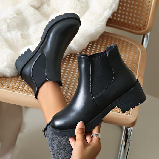 Women's Classic Chelsea Ankle Boots
