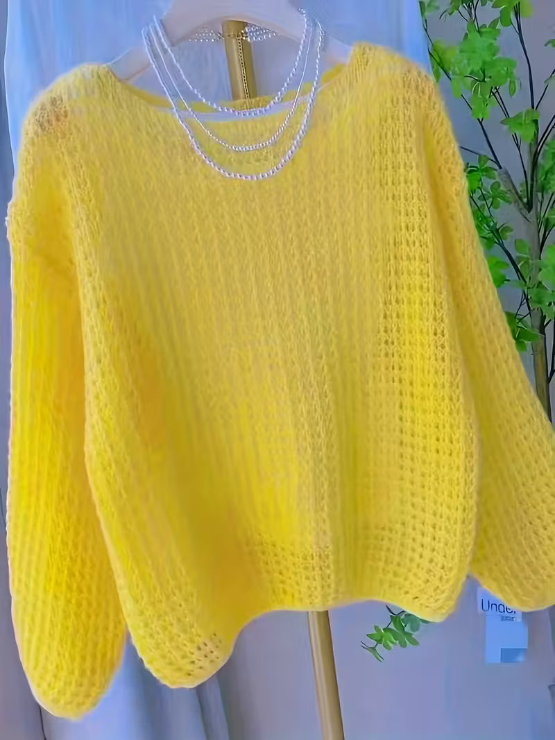 Plus-Size Women'S Clothing Featuring a Gentle And Sweet Hollow Top