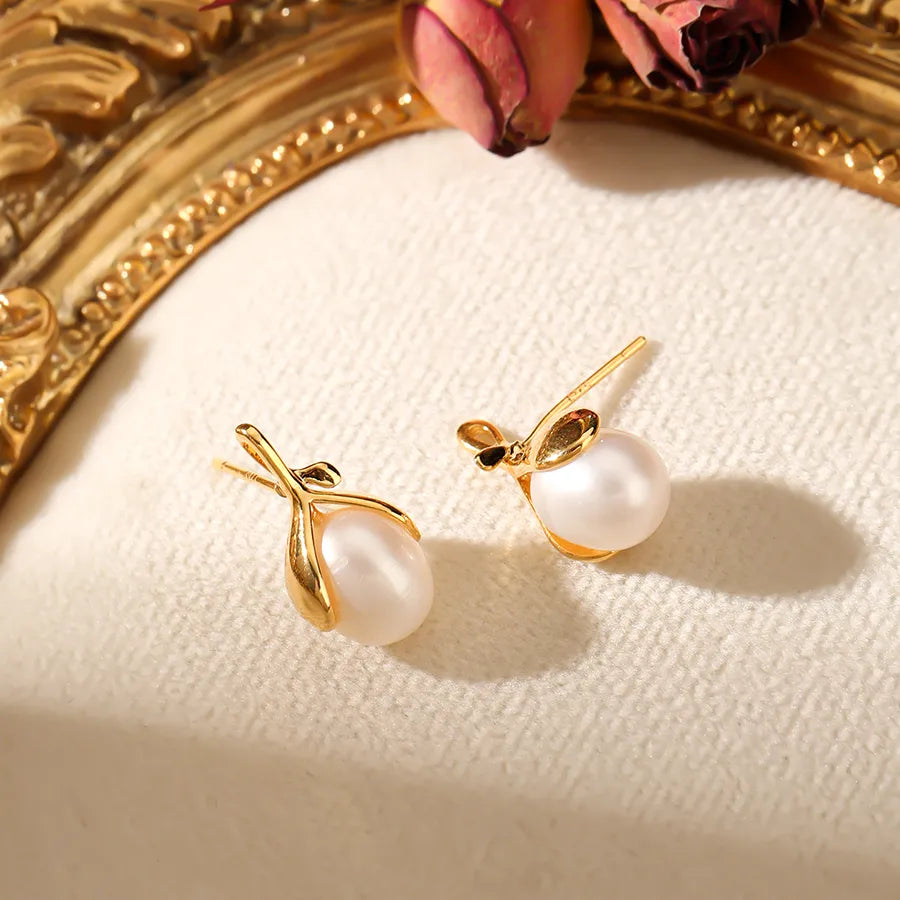 1 Pair 18K Gold Plated Freshwater Pearl Copper Freshwater Pearl Geometric Ear Studs