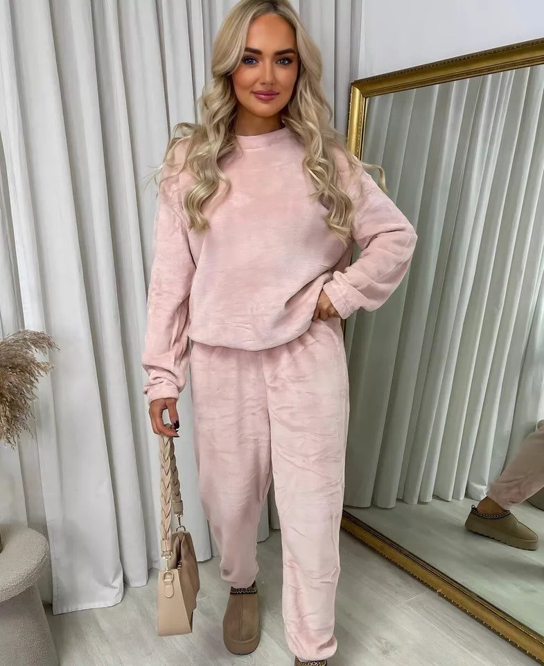 LADIES VELOUR FLUFFY JOGGER TOP C0-ORD SUIT